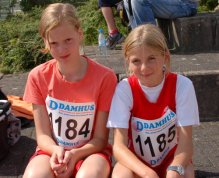 Nadine und Henrike Nadine und Henrike