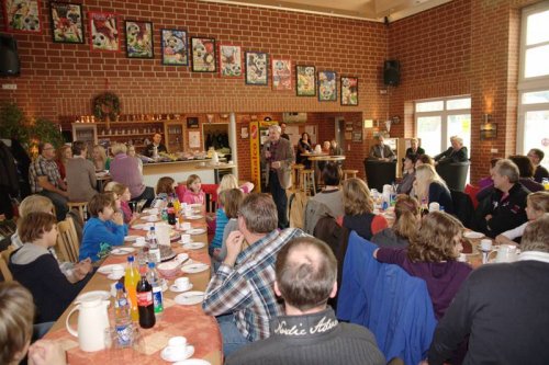 Volles Haus beim diejährigen Jahresrückblick im Sportheim von SW Holtwick.