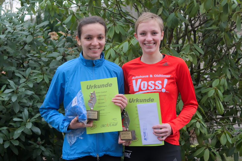 Klara Koppe und Kerstin Schulze Kalthoff sind die zwei schnellsten Frauen beim Oelder Berg- und Crosslauf.