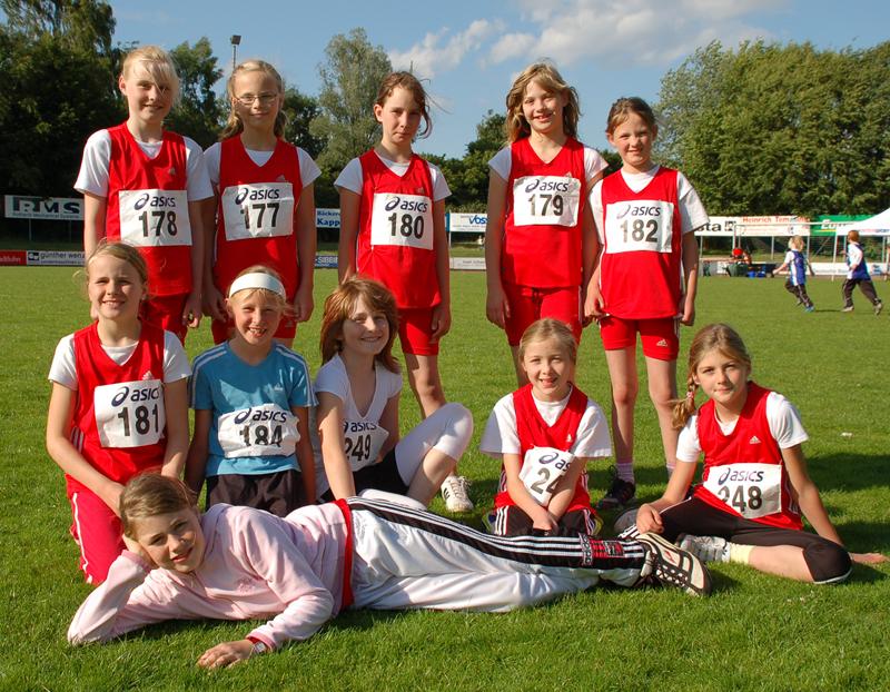 Gruppenbild der Mädels vorm ersten Lauf