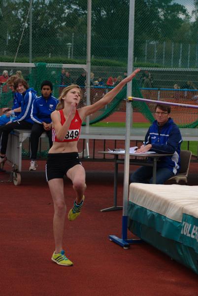 Absprung zum Sieg. Mit übersprungenen 1,47m gewinnt Henrike zusammen mit Franceska Recht die Goldmedaille.