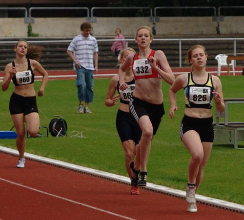 Jede Sekunde zählte beim abschließenden 800 Meterlauf. Nadine Thiemann (332) übertraf im Siebenkampf die Norm für die Deutschen Schüler-Mehrkampfmeisterschaften in Cottbus.