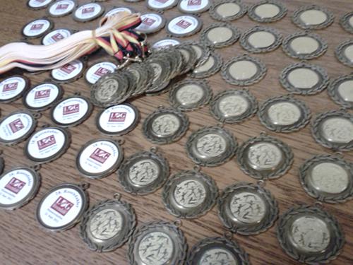 Die 75 Goldmedaillen für die 28. Rosendahler Meisterschaften sind fast fertig