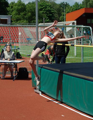 Henrike Weiser hatte Pech bei 1,48m. Sie riß die Hochsprunglatte dreimal knapp und mußte sich mit dem sechsten Platz zufrieden geben.