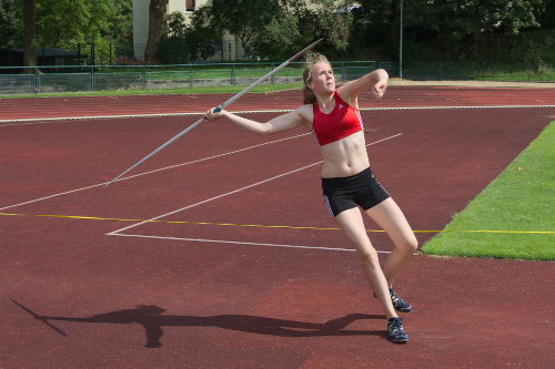 Nicht ganz zufrieden war Maike Schulenkorf mit ihren Würfen, die nicht so recht fliegen wollten. 