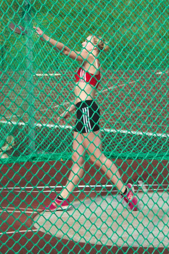 Für Nadine ist der Diskusring noch sehr ungewohnt. In den ersten drei Versuchen trat sie immer wieder auf die Ringkante und der Versuch wurde ungültig. Am Ende warf sie aber mit 27,89m eine neue persönliche Bestleistung.