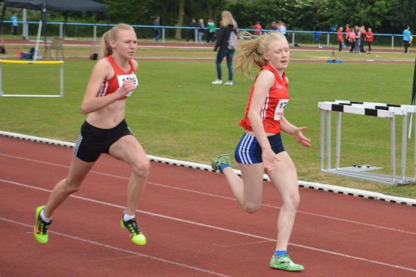 Mit 14,00 sek kam Larissa nahe an ihre persönliche Bestleistung heran.