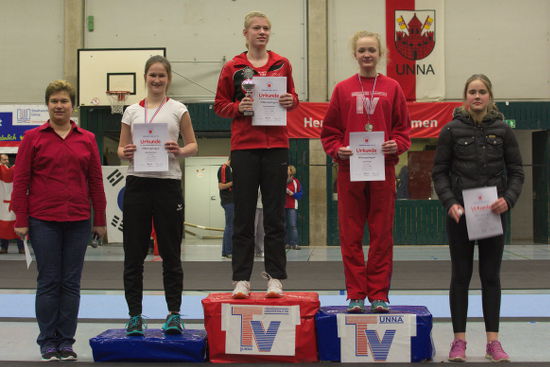 Platz drei für Jana Riermann im Wettkampf der W14. Platz drei für Jana Riermann im Wettkampf der W14.