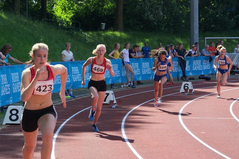 Start frei für Larissas Stadionrunde am Ende eines langen und heißen Wettkampftages.