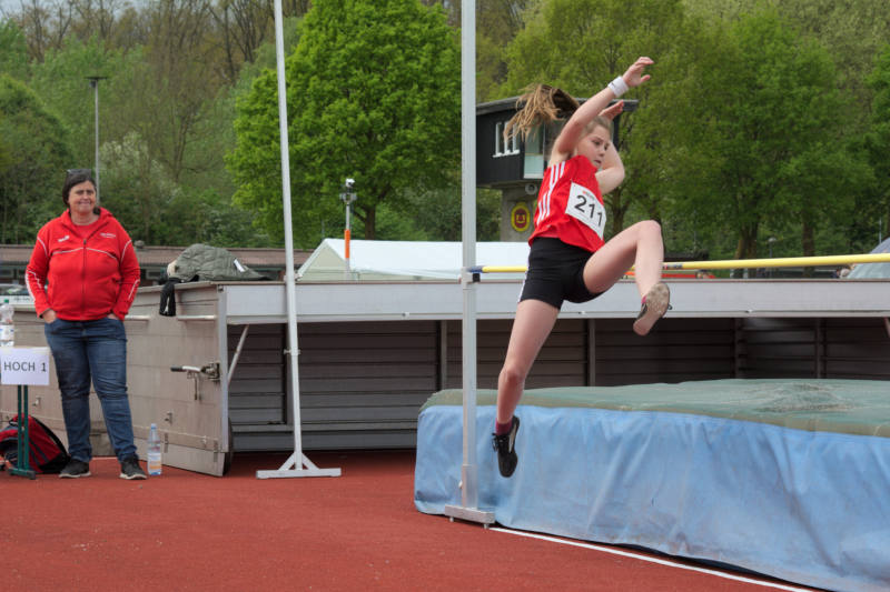 Greta Schumacher springt mit 1,16m eine neue persönliche Bestleistung. Greta Schumacher springt mit 1,16m eine neue persönliche Bestleistung.