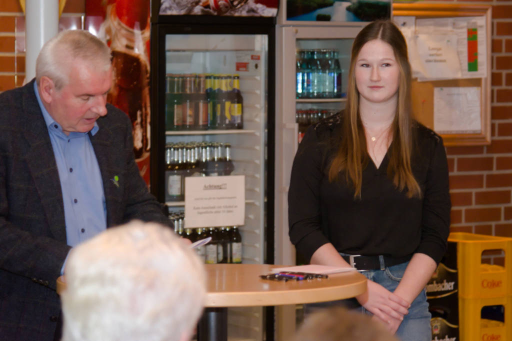 Trotz einer hartnäckigen Fußverletzung sammelte Jana Riermann zahlreiche Titel auf Westfälischer- und NRW-Ebene. Trotz einer hartnäckigen Fußverletzung sammelte Jana Riermann zahlreiche Titel auf Westfälischer- und NRW-Ebene.
