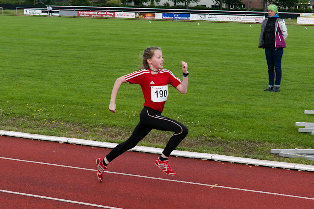 Elaine Strangfeld scheint die längere Strecke zu liegen. Ihr 75m-Sprint sah schon ziemlich gut aus.