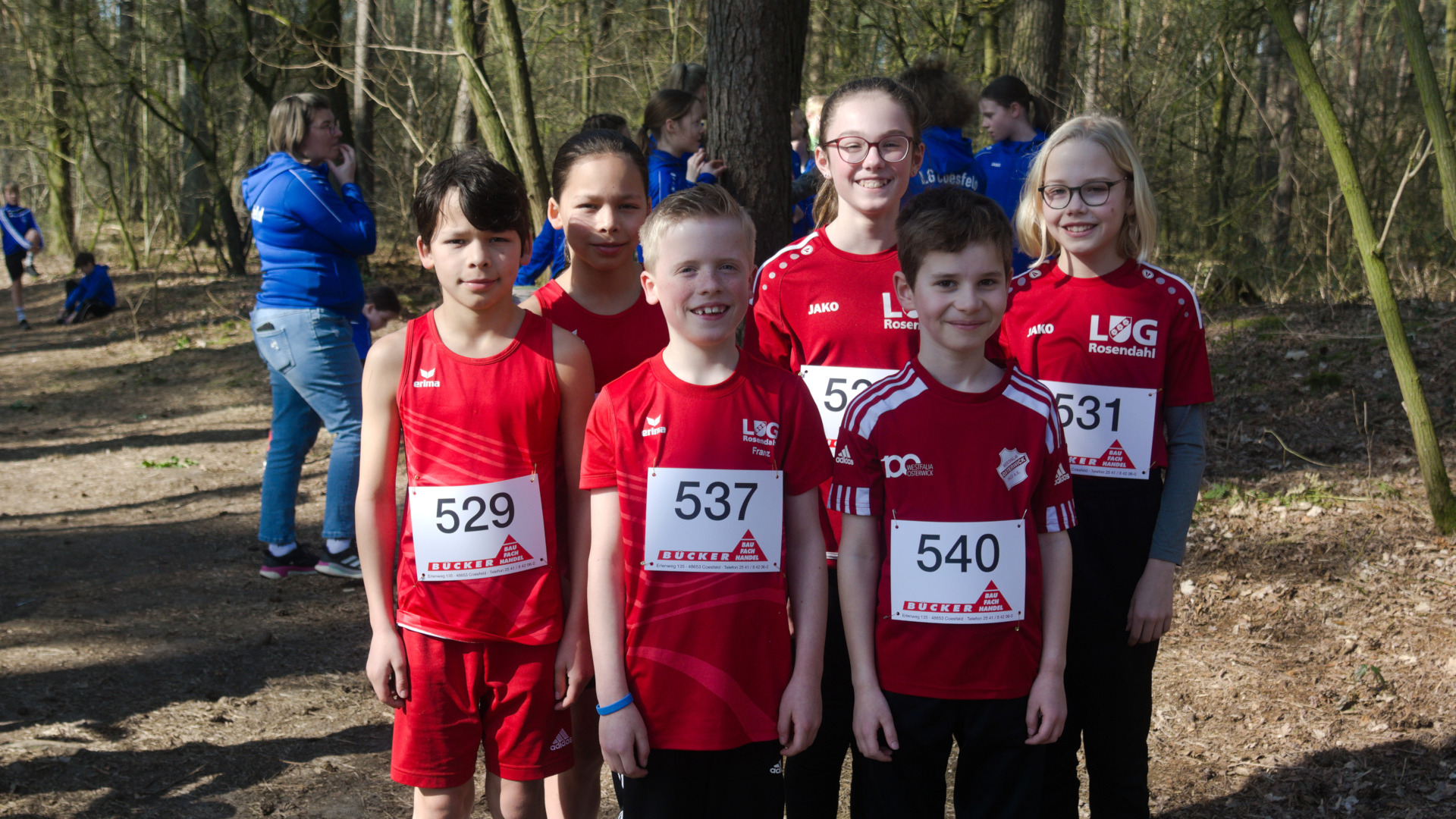 Gruppenfoto der U12-Kinder vor ihrem Start beim Heidelauf